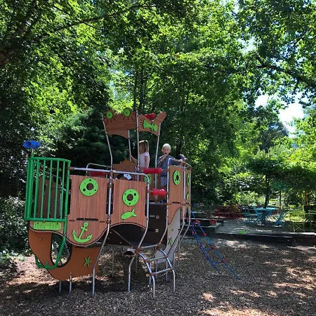 Camping Moulin De Chaules 3*