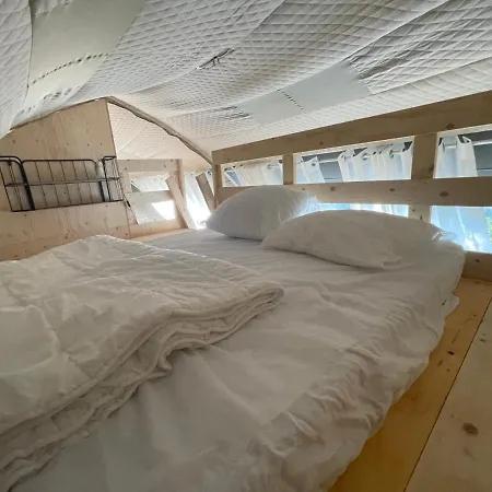 Moulin De Chaules 3*