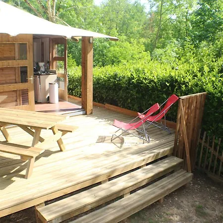 Moulin De Chaules Camping Saint-Constant