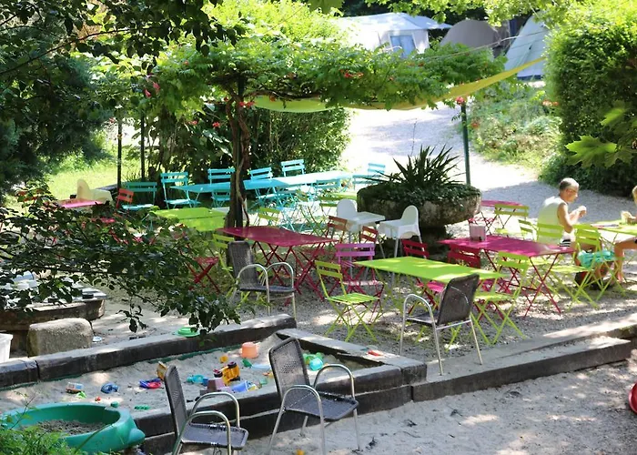 Moulin De Chaules Campingplatz